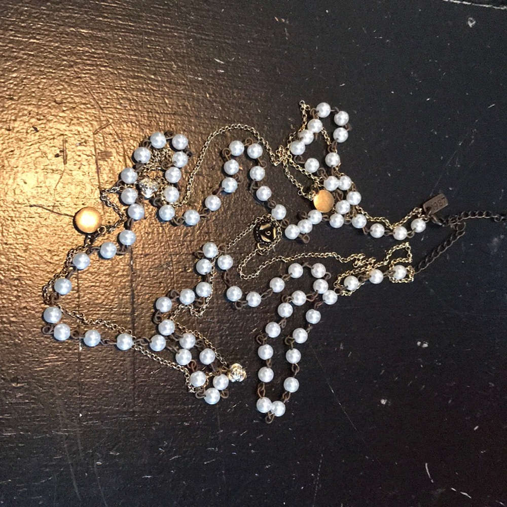Long Pearl and Roses necklace